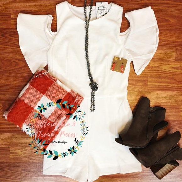 She & Sky | WHITE ROMPER | NWT - Picture 2 of 4